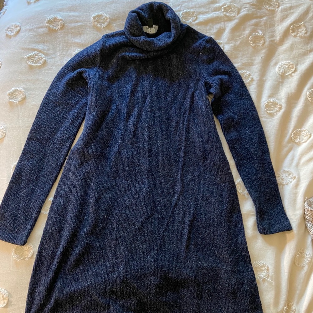 Turtle neck, wool dress